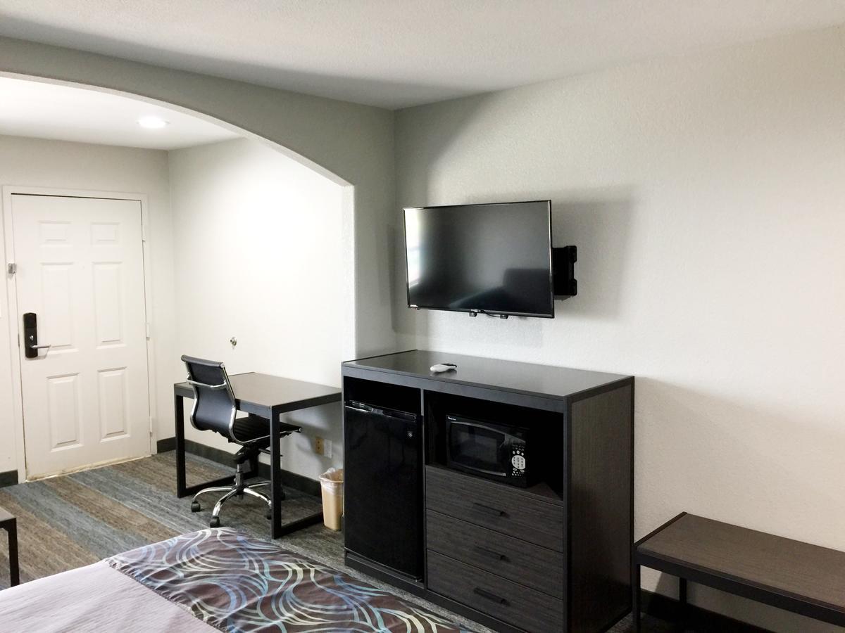 Americas Best Value Inn & Suites Mont Belvieu Houston Eldon Exterior photo